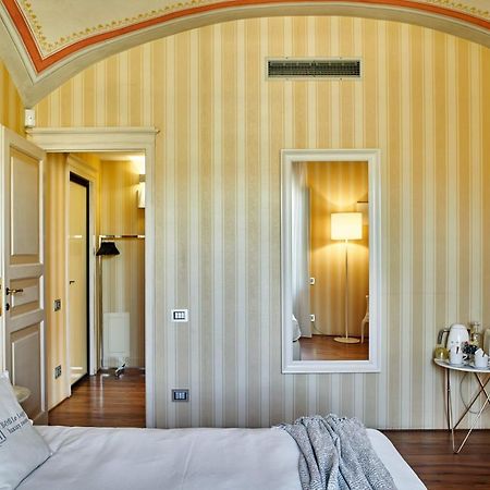 B&B Le Logge Luxury Rooms Sienne Extérieur photo