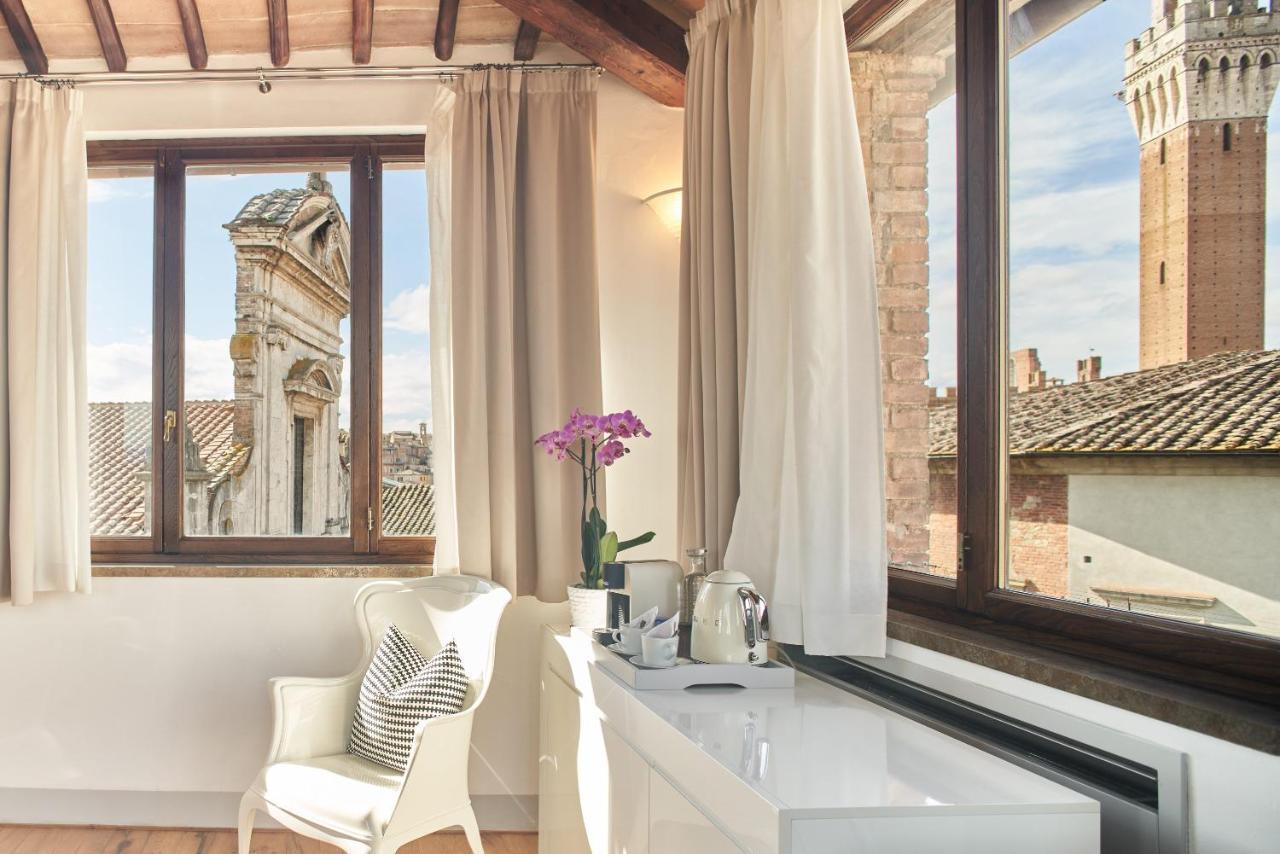 B&B Le Logge Luxury Rooms Sienne Extérieur photo