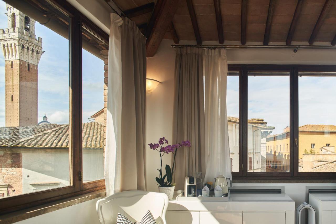 B&B Le Logge Luxury Rooms Sienne Extérieur photo