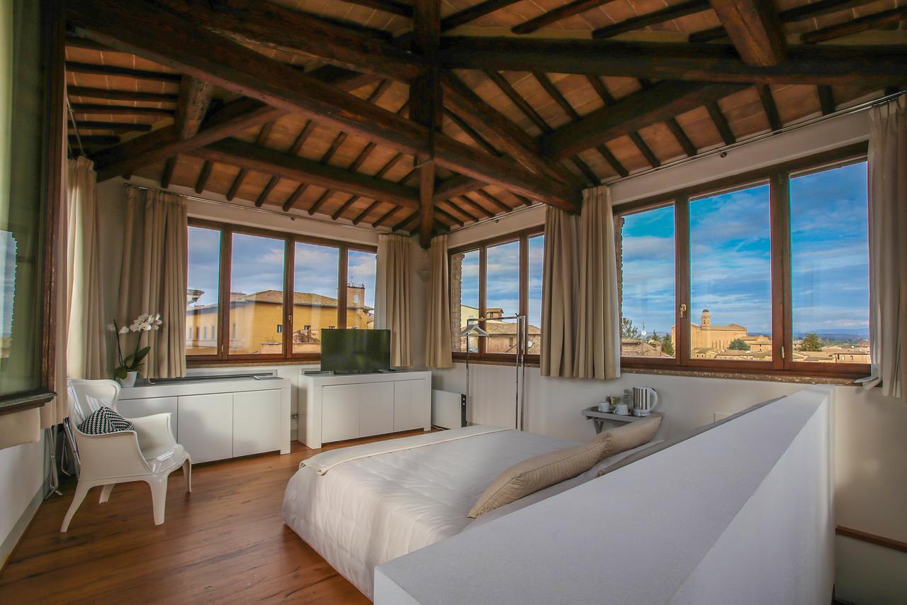 B&B Le Logge Luxury Rooms Sienne Extérieur photo